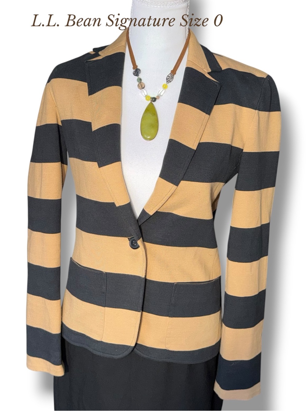 L.L. Bean Signature striped blazer in a size 0 features a single-button closure